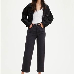 Levis Ribcage Straight Ankle Jeans